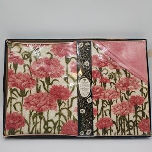 NEW Vintage Royal Ensemble Set Hand Washcloth bath Towel  roses flower pink